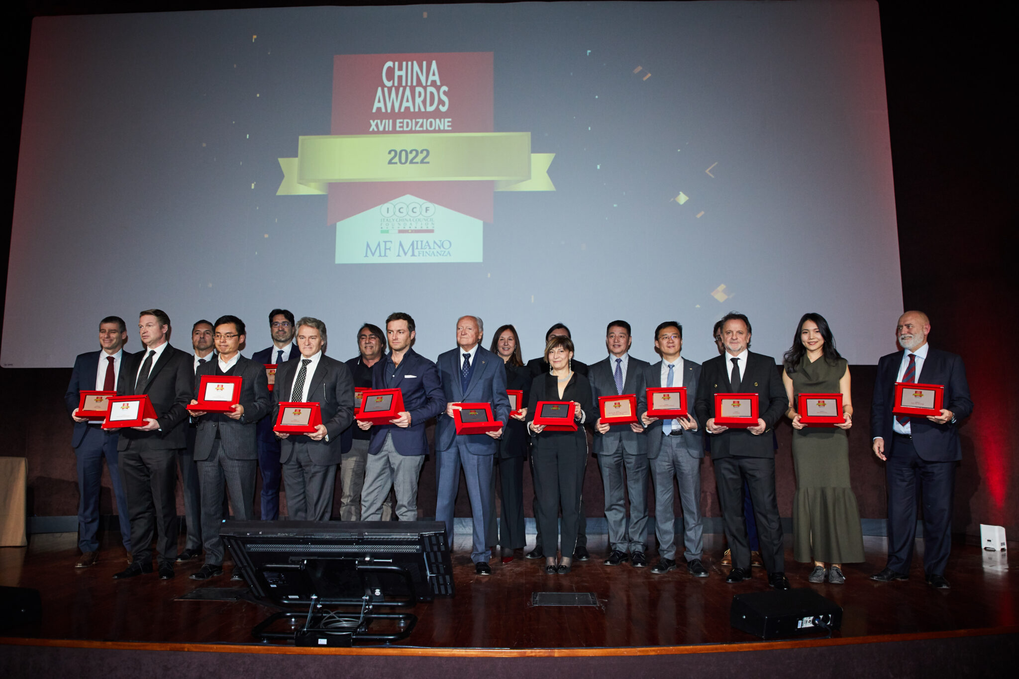 Comau Comau premiata ai China Awards 2022 per l’innovativa linea di assemblaggio automatizzato sviluppata per Geely
